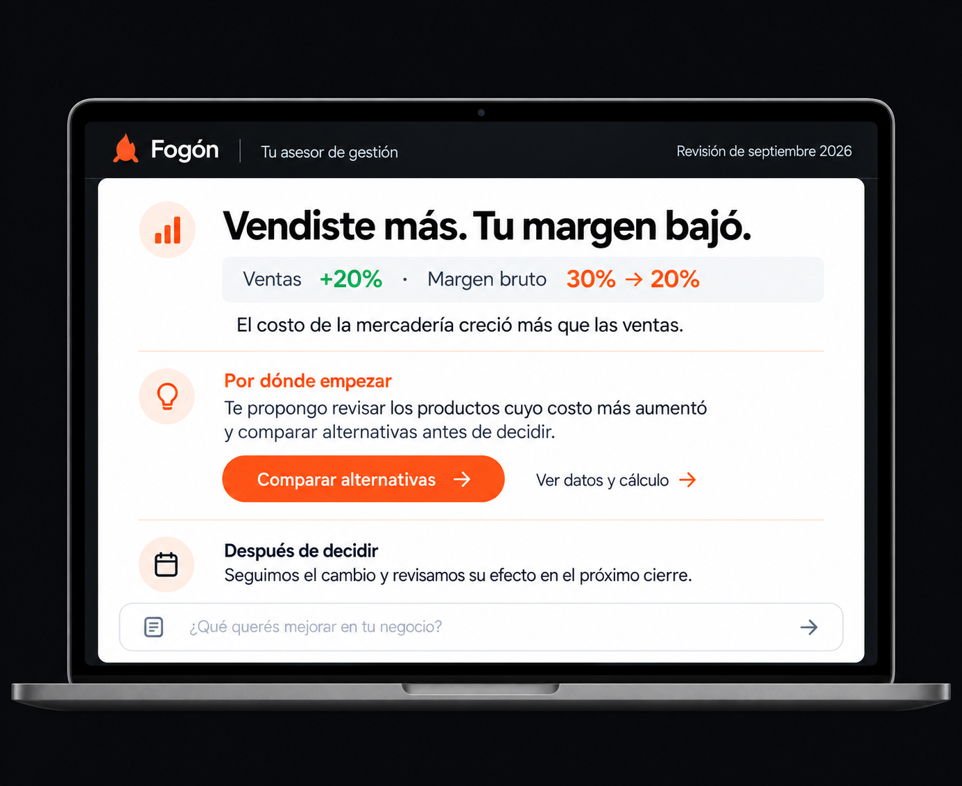 Computadora con el asesor de Fogón. Ejemplo ficticio: las ventas suben un 20% y el margen bruto baja del 30% al 20%. El asesor propone revisar costos, comparar alternativas y seguir el resultado.